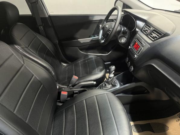 Kia Rio III Рестайлинг с пробегом 2015 года, цена 985 000 рублей, 183032 км, седан, Автокод Объявления