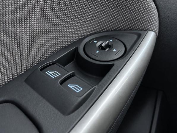 Ford Focus III с пробегом 2012 года, цена 689 000 рублей, 140308 км, седан, Автокод Объявления