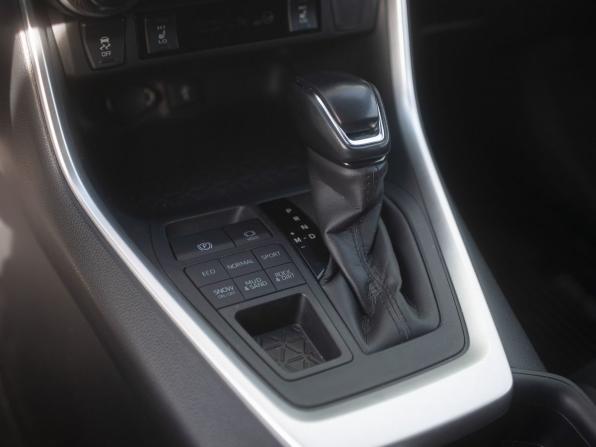 Toyota RAV4 V (XA50) с пробегом 2021 года, цена 2 560 000 рублей, 223964 км, внедорожник, Автокод Объявления