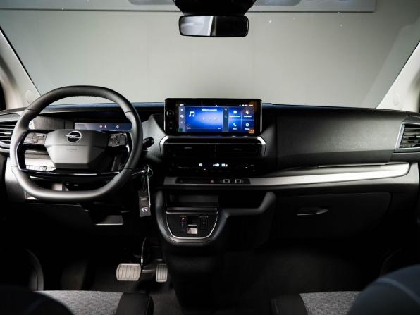 Opel Zafira Life I Рестайлинг с пробегом 2025 года, цена 5 500 000 рублей, 50 км, минивэн, Автокод Объявления