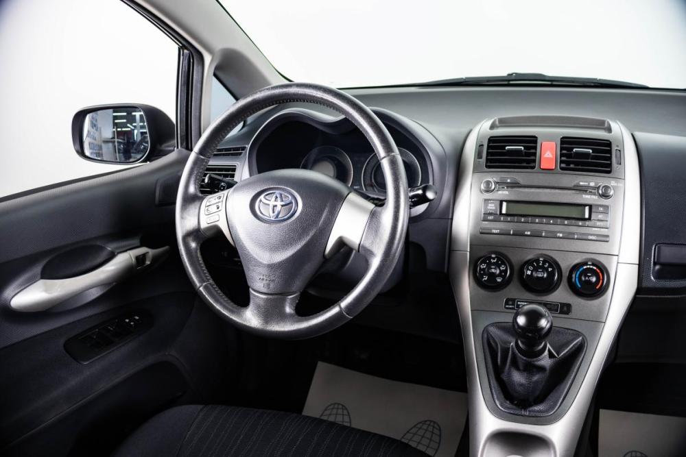 Toyota Auris I Пермь  - изображение 12
