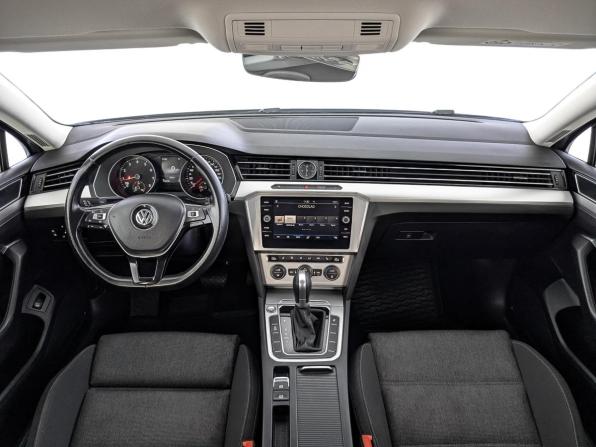 Volkswagen Passat B8 с пробегом 2019 года, цена 2 164 500 рублей, 142275 км, седан, Автокод Объявления
