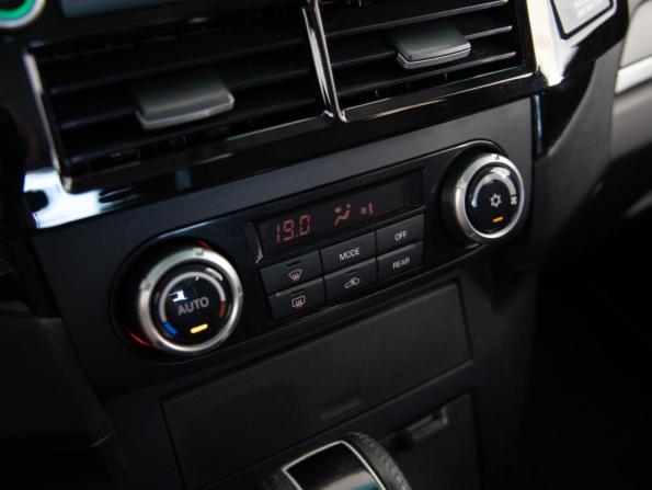 Mitsubishi Pajero IV Рестайлинг 1 с пробегом 2012 года, цена 1 599 000 рублей, 293040 км, внедорожник, Автокод Объявления