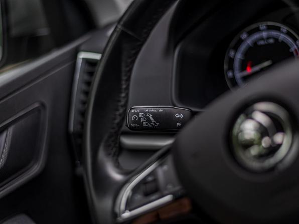 Skoda Karoq I с пробегом 2020 года, цена 2 020 000 рублей, 103747 км, внедорожник, Автокод Объявления