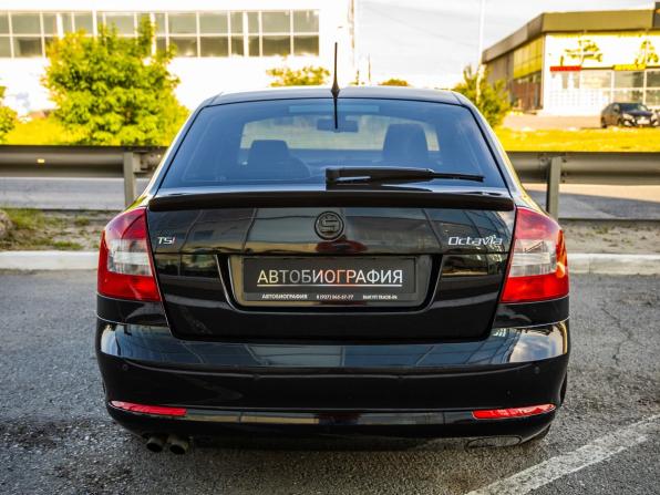 Skoda Octavia II (A5) Рестайлинг с пробегом 2013 года, цена 998 000 рублей, 214182 км, лифтбек, Автокод Объявления