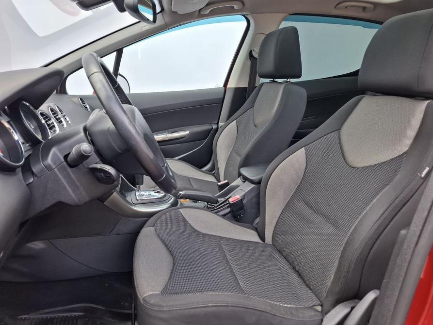 Peugeot 308 I Москва  - изображение 10