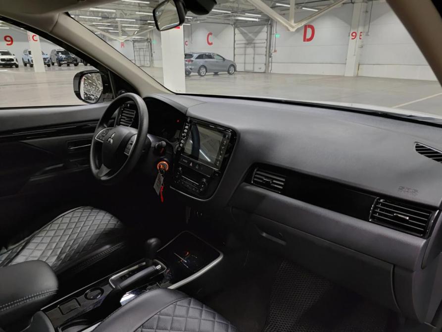 Mitsubishi Outlander III Рестайлинг 3 Казань  - изображение 13