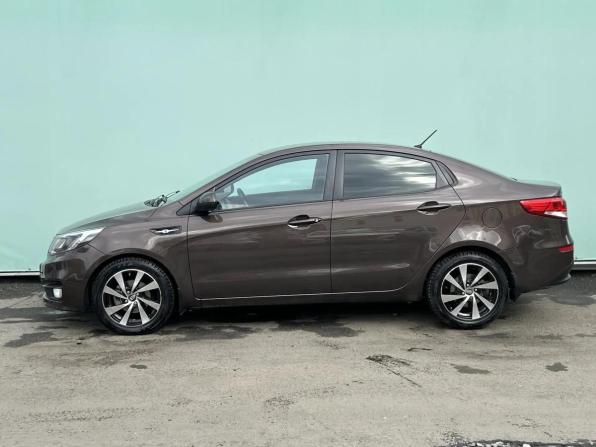 Kia Rio III Рестайлинг с пробегом 2015 года, цена 1 059 000 рублей, 136000 км, седан, Автокод Объявления