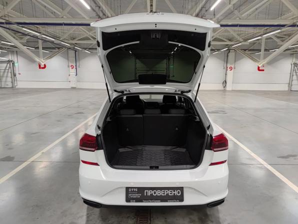 Volkswagen Polo VI с пробегом 2021 года, цена 1 455 000 рублей, 60202 км, лифтбек, Автокод Объявления