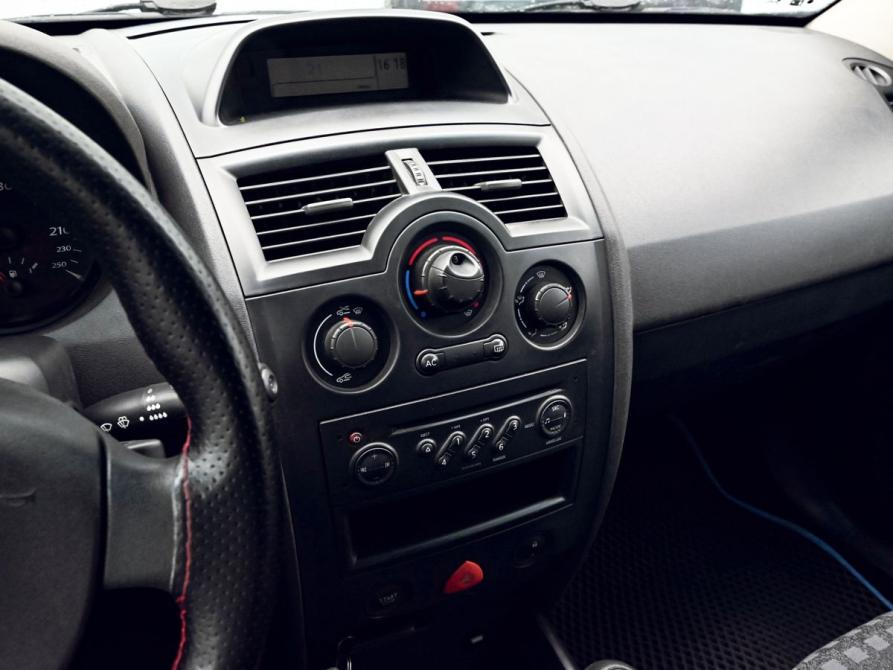 Renault Megane II Рестайлинг Екатеринбург  - изображение 9