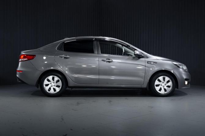 Kia Rio III Рестайлинг с пробегом 2017 года, цена 1 199 000 рублей, 97296 км, седан, Автокод Объявления