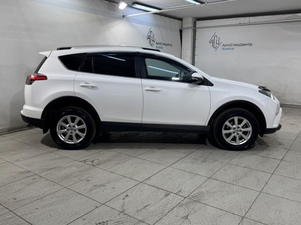 Toyota RAV4 IV (XA40) Рестайлинг с пробегом 2019 года, цена 2 949 800 рублей, 65000 км, внедорожник, Автокод Объявления