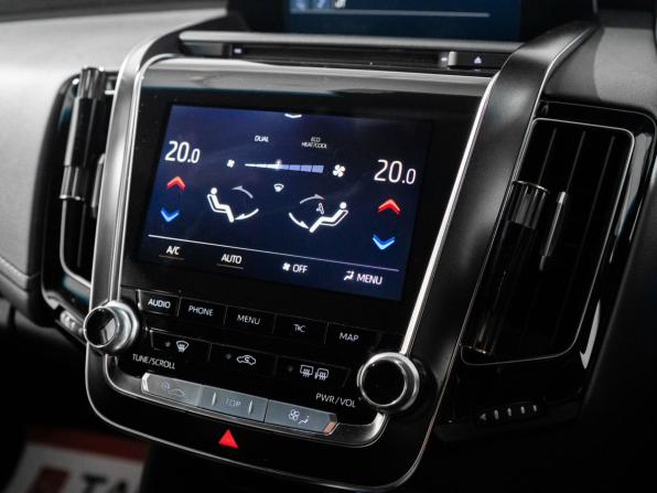 Toyota Crown XV (S220) с пробегом 2019 года, цена 3 500 000 рублей, 37171 км, седан, Автокод Объявления