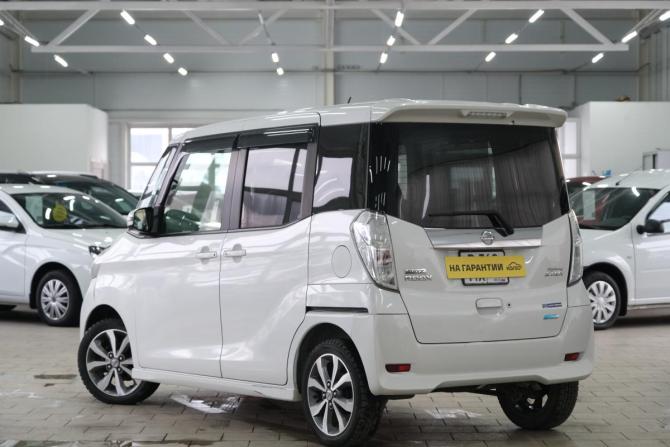 Nissan Dayz Roox I с пробегом 2014 года, цена 679 000 рублей, 158000 км, хэтчбек, Автокод Объявления