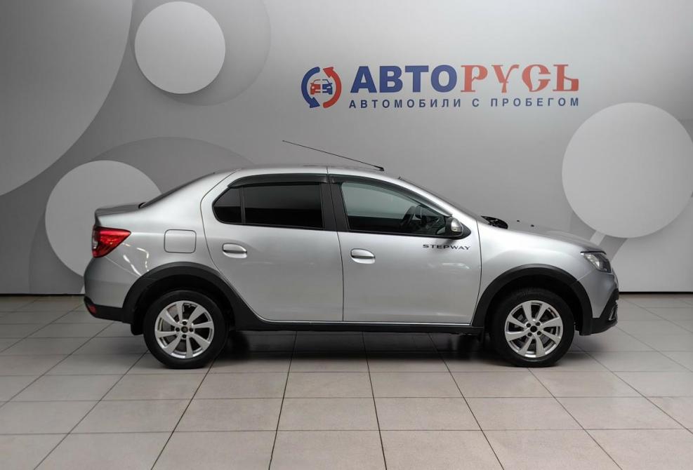 Renault Logan II Рестайлинг Подольск  - изображение 5