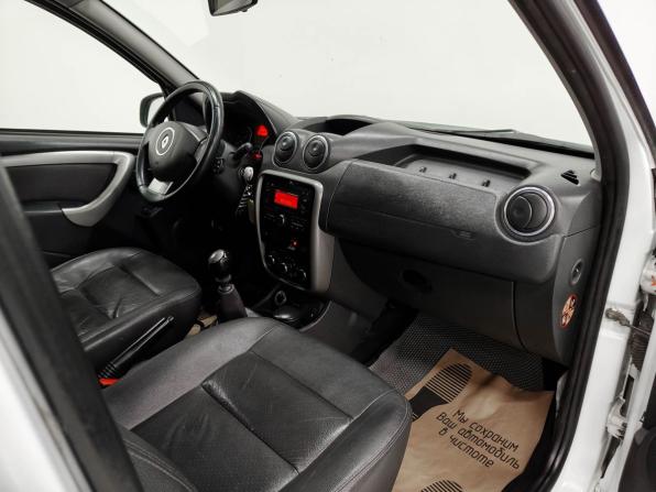 Renault Duster I с пробегом 2014 года, цена 818 800 рублей, 266112 км, внедорожник, Автокод Объявления