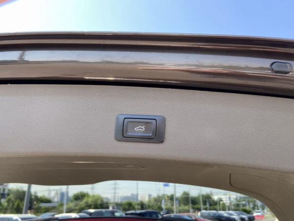 Audi Q5 I (8R) Рестайлинг с пробегом 2013 года, цена 1 668 000 рублей, 196000 км, внедорожник, Автокод Объявления