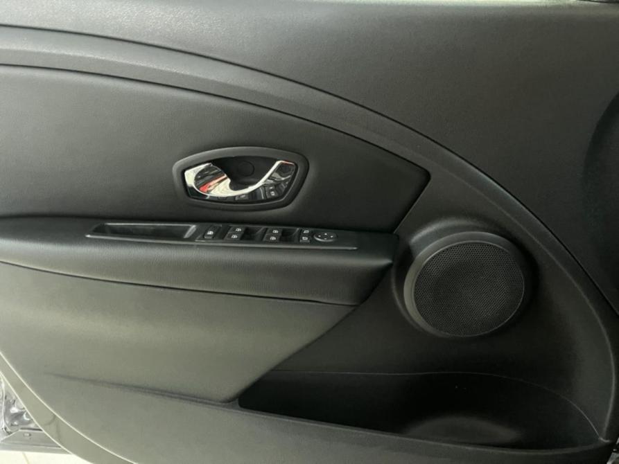 Renault Fluence I Рестайлинг Курск  - изображение 14