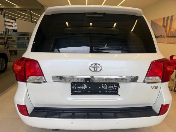 Toyota Land Cruiser 200 Series Рестайлинг 1 с пробегом 2015 года, цена 4 400 000 рублей, 172435 км, внедорожник, Автокод Объявления