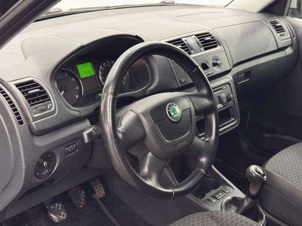 Skoda Fabia II Рестайлинг с пробегом 2012 года, цена 550 000 рублей, 245262 км, универсал, Автокод Объявления