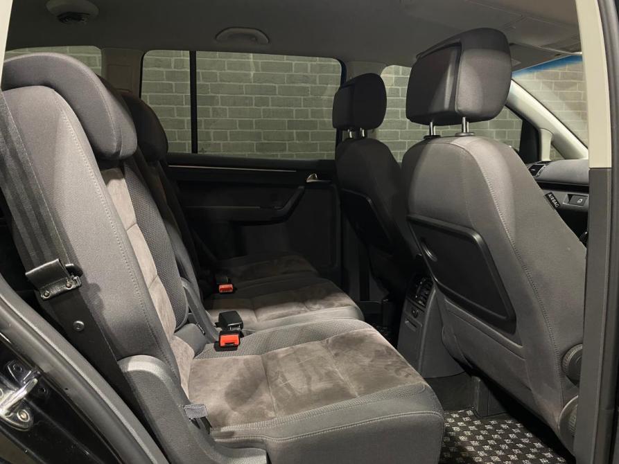 Volkswagen Touran I Рестайлинг 2 Челябинск  - изображение 10