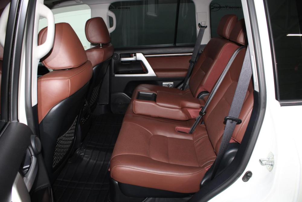 Toyota Land Cruiser 200 Series Рестайлинг 2 Владивосток  - изображение 16