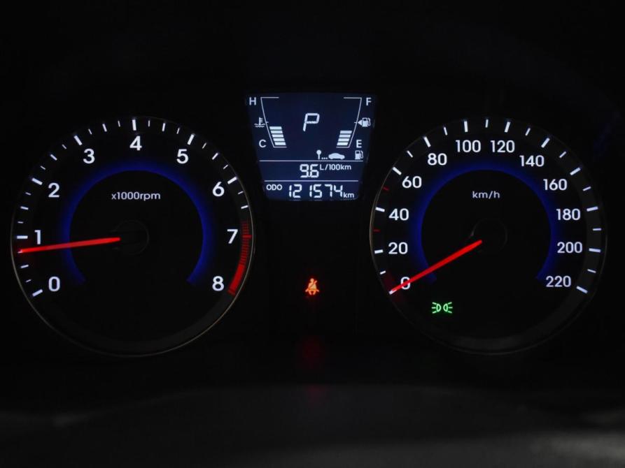 Hyundai Solaris I Санкт-Петербург  - изображение 20