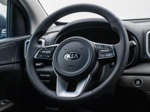 Kia Sportage IV Рестайлинг с пробегом 2018 года, цена 2 265 000 рублей, 111747 км, внедорожник, Автокод Объявления