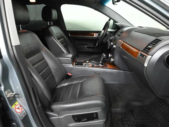 Volkswagen Touareg I Рестайлинг с пробегом 2008 года, цена 1 150 000 рублей, 228810 км, внедорожник, Автокод Объявления
