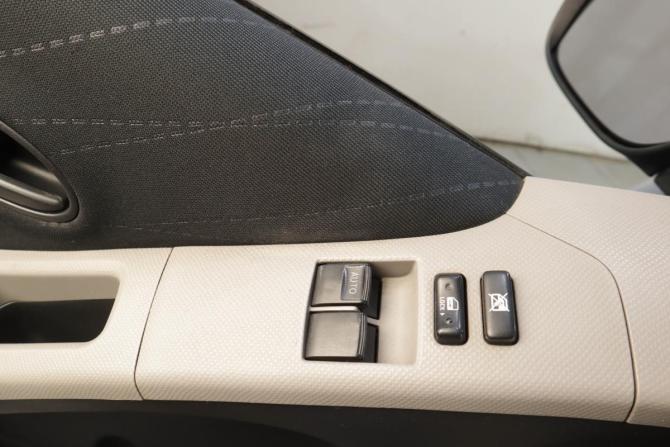 Toyota Yaris II с пробегом 2007 года, цена 639 000 рублей, 288000 км, хэтчбек, Автокод Объявления