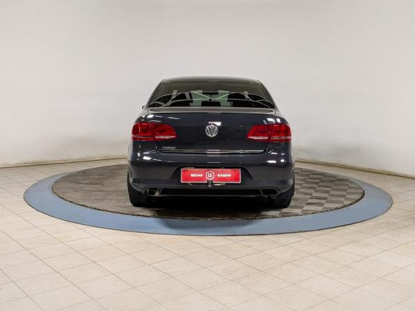 Volkswagen Passat B7 с пробегом 2011 года, цена 899 900 рублей, 301000 км, седан, Автокод Объявления