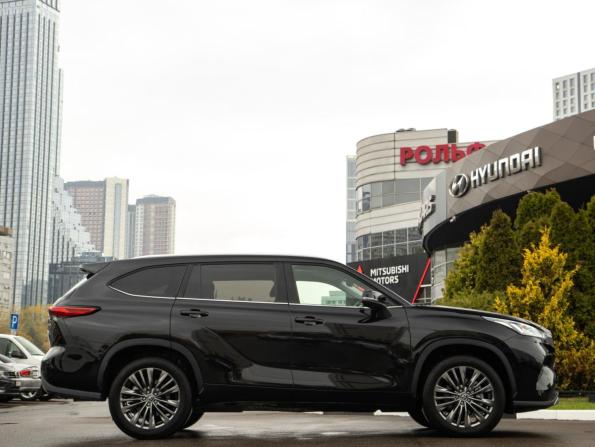Toyota Highlander IV (XU70) с пробегом 2025 года, цена 5 128 000 рублей, 2139 км, внедорожник, Автокод Объявления