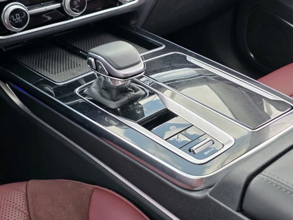 Hongqi HS5 I Рестайлинг с пробегом 2023 года, цена 3 300 000 рублей, 17135 км, внедорожник, Автокод Объявления