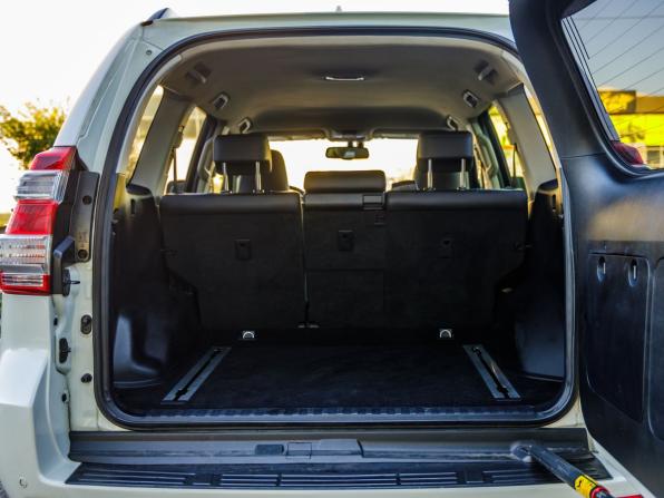 Toyota Land Cruiser Prado 150 Series Рестайлинг 1 с пробегом 2015 года, цена 3 998 000 рублей, 135004 км, внедорожник, Автокод Объявления