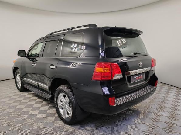 Toyota Land Cruiser 200 Series Рестайлинг 1 с пробегом 2015 года, цена 4 520 000 рублей, 185277 км, внедорожник, Автокод Объявления