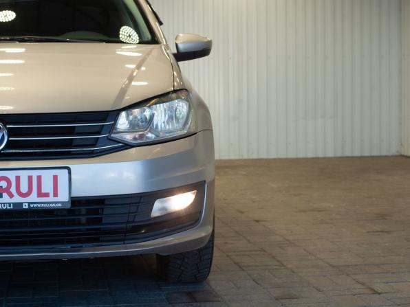 Volkswagen Polo V Рестайлинг с пробегом 2018 года, цена 1 467 000 рублей, 63802 км, седан, Автокод Объявления