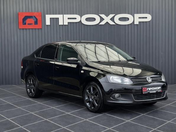Volkswagen Polo V с пробегом 2014 года, цена 957 000 рублей, 268000 км, седан, Автокод Объявления