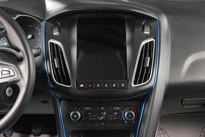 Ford Focus III Рестайлинг с пробегом 2015 года, цена 899 000 рублей, 196000 км, седан, Автокод Объявления