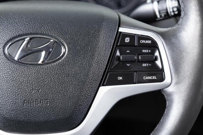 Hyundai Solaris I с пробегом 2024 года, цена 2 009 000 рублей, 37500 км, седан, Автокод Объявления
