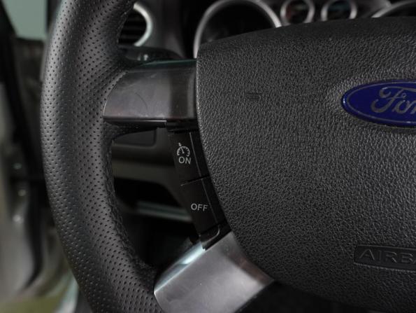 Ford Focus II Рестайлинг с пробегом 2009 года, цена 699 000 рублей, 109111 км, хэтчбек, Автокод Объявления