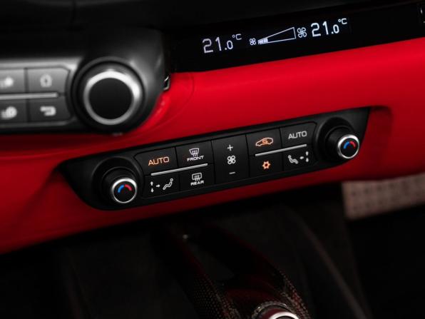 Ferrari 812 с пробегом 2020 года, цена 46 316 000 рублей, 3484 км, родстер, Автокод Объявления