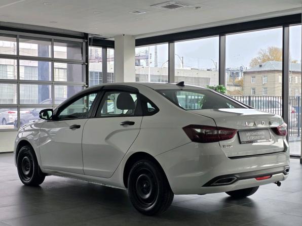 Lada (ВАЗ) Vesta I Рестайлинг (NG) с пробегом 2024 года, цена 800 000 рублей, 51801 км, седан, Автокод Объявления