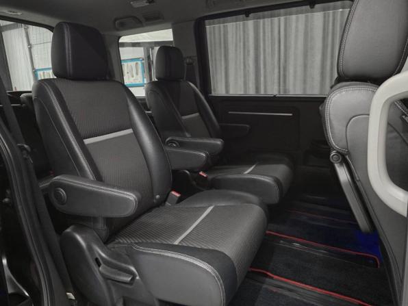 Honda Stepwgn V с пробегом 2016 года, цена 1 775 000 рублей, 101000 км, минивэн, Автокод Объявления