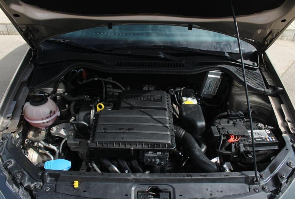 Volkswagen Polo V Рестайлинг Саратов  - изображение 11