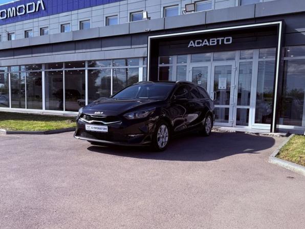 Kia Ceed III Рестайлинг с пробегом 2023 года, цена 2 250 000 рублей, 32485 км, универсал, Автокод Объявления