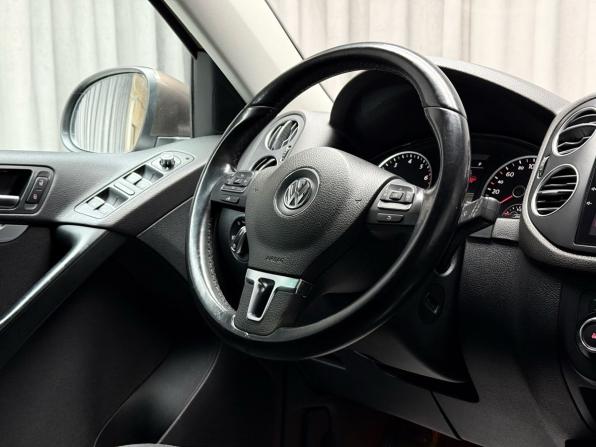 Volkswagen Tiguan I Рестайлинг с пробегом 2015 года, цена 1 549 000 рублей, 208881 км, внедорожник, Автокод Объявления