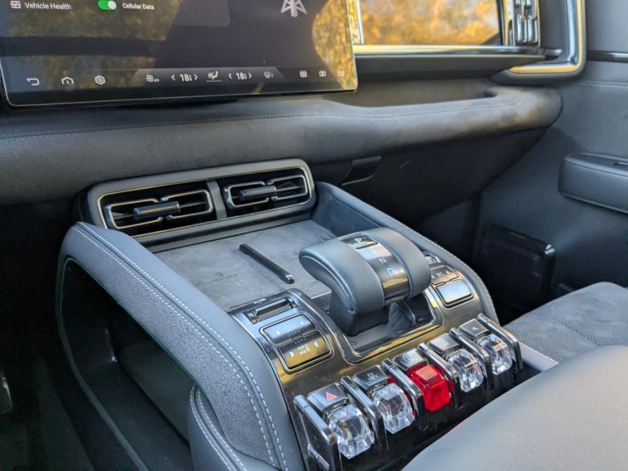 BYD FangChengBao Leopard 5 I Москва  - изображение 5