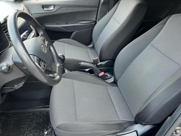 Hyundai Solaris II Рестайлинг с пробегом 2021 года, цена 1 537 000 рублей, 82000 км, седан, Автокод Объявления