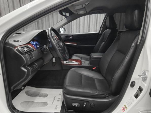 Toyota Camry VII (XV50) с пробегом 2014 года, цена 1 655 000 рублей, 145000 км, седан, Автокод Объявления