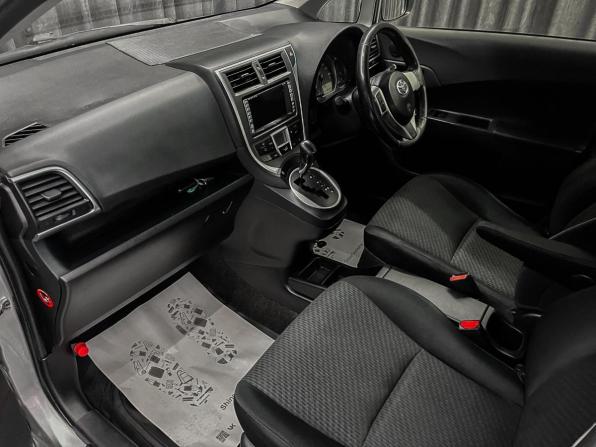 Toyota Ractis II с пробегом 2012 года, цена 849 000 рублей, 182666 км, хэтчбек, Автокод Объявления